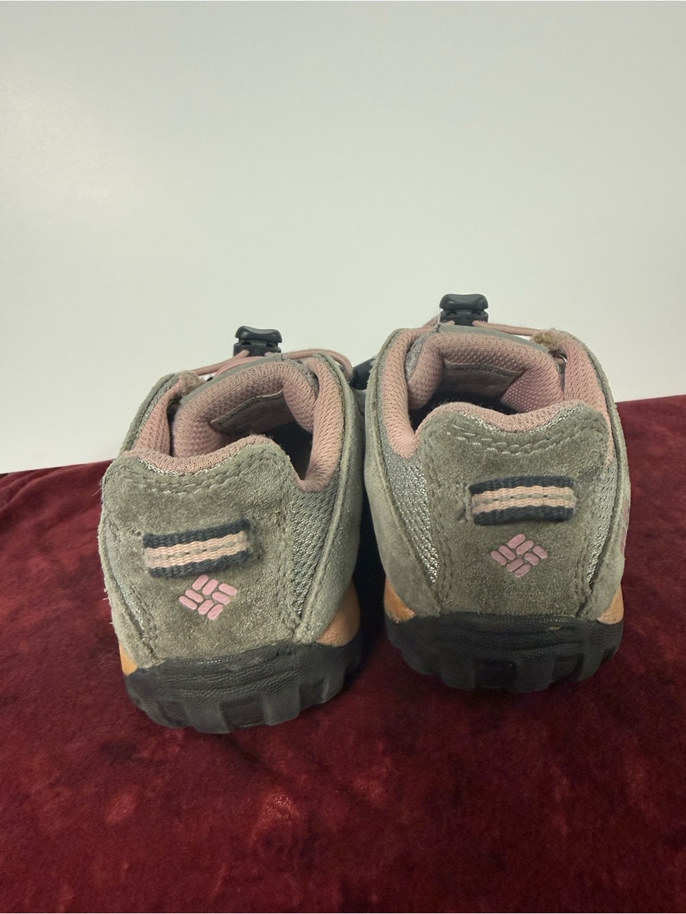 Columbia Girls Size 11 Hiking Trail Shoes Gray Pink Bungee Lace Outdoor - Picture 2 of 11